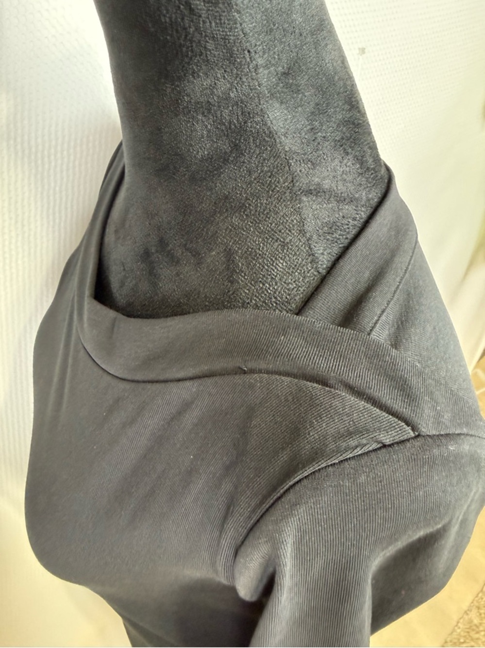 Ann Taylor Black Boat Neck T-shirt Size Small Long Sleeves Pullover Casual NWT - Picture 4 of 10